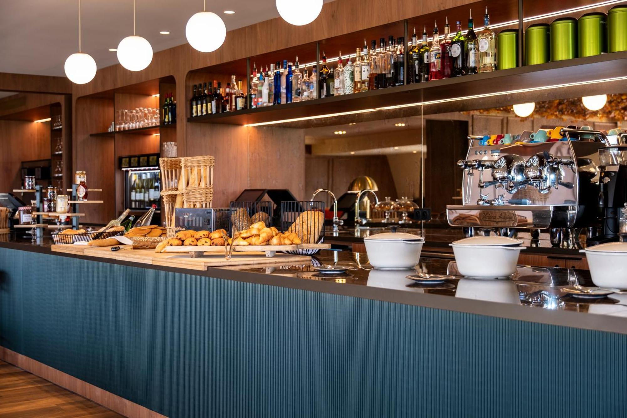 Mercure Bayeux Omaha Beach Port-en-Bessin-Huppain Bagian luar foto