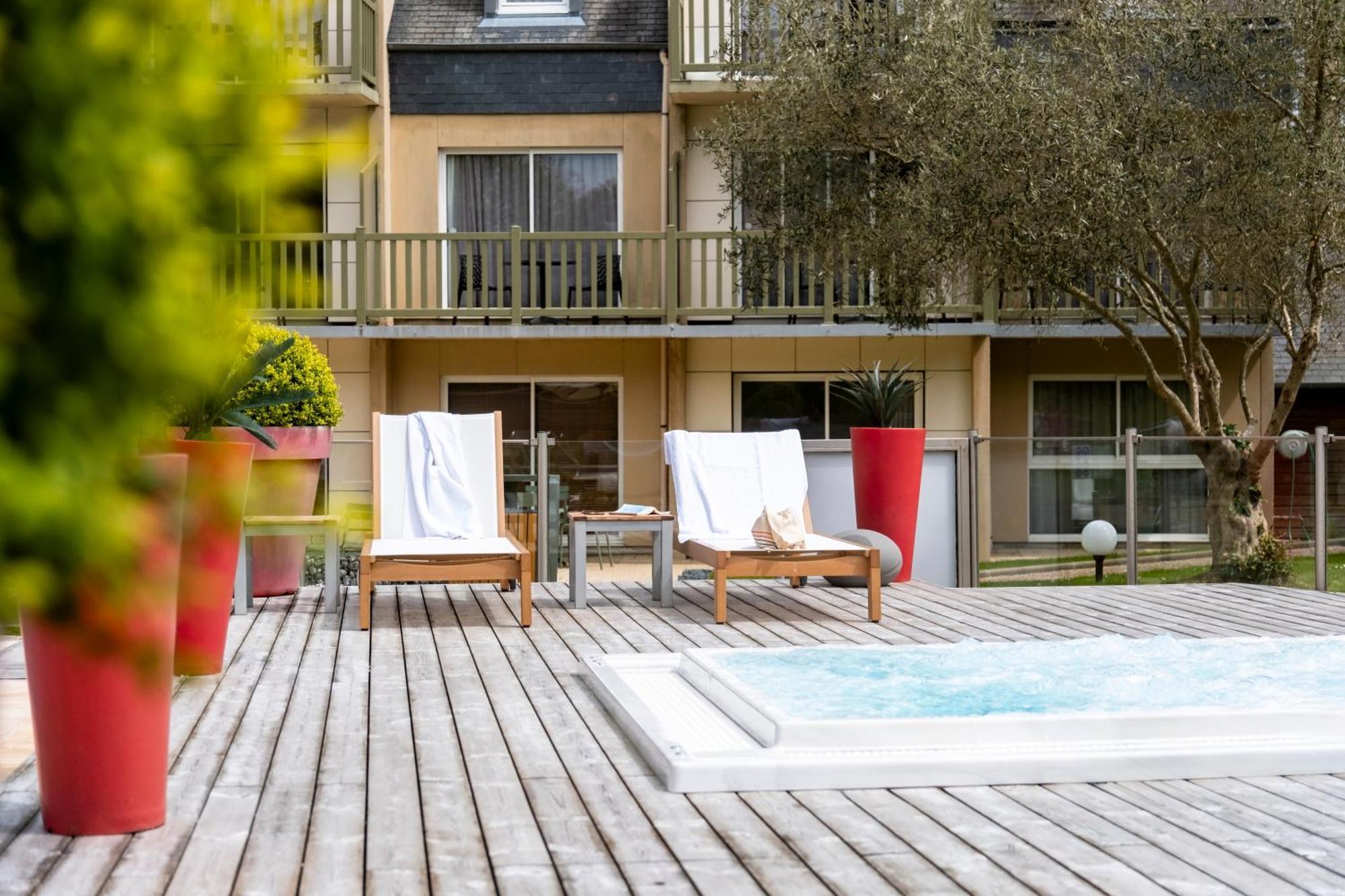 Mercure Bayeux Omaha Beach Port-en-Bessin-Huppain Bagian luar foto