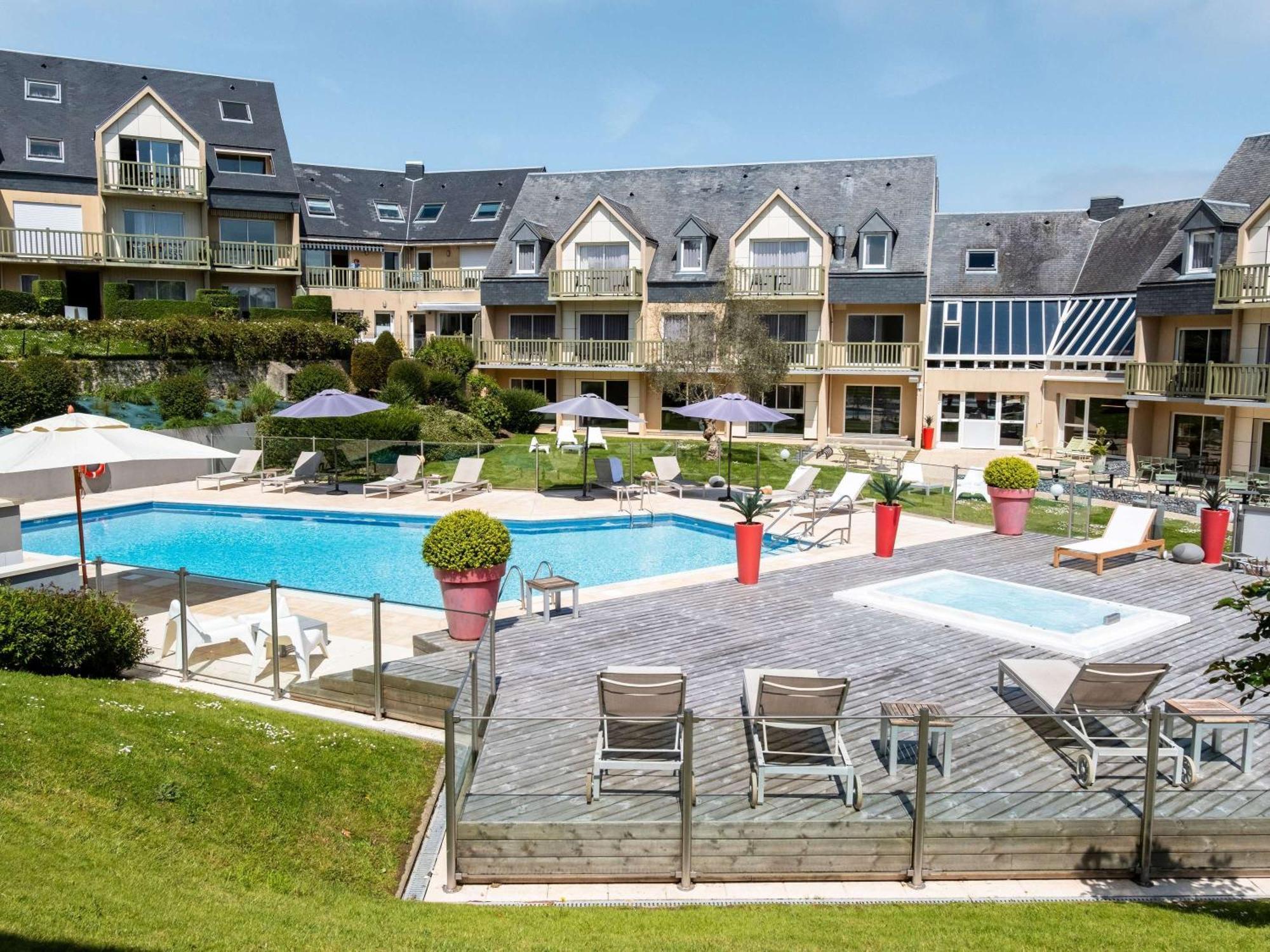 Mercure Bayeux Omaha Beach Port-en-Bessin-Huppain Bagian luar foto