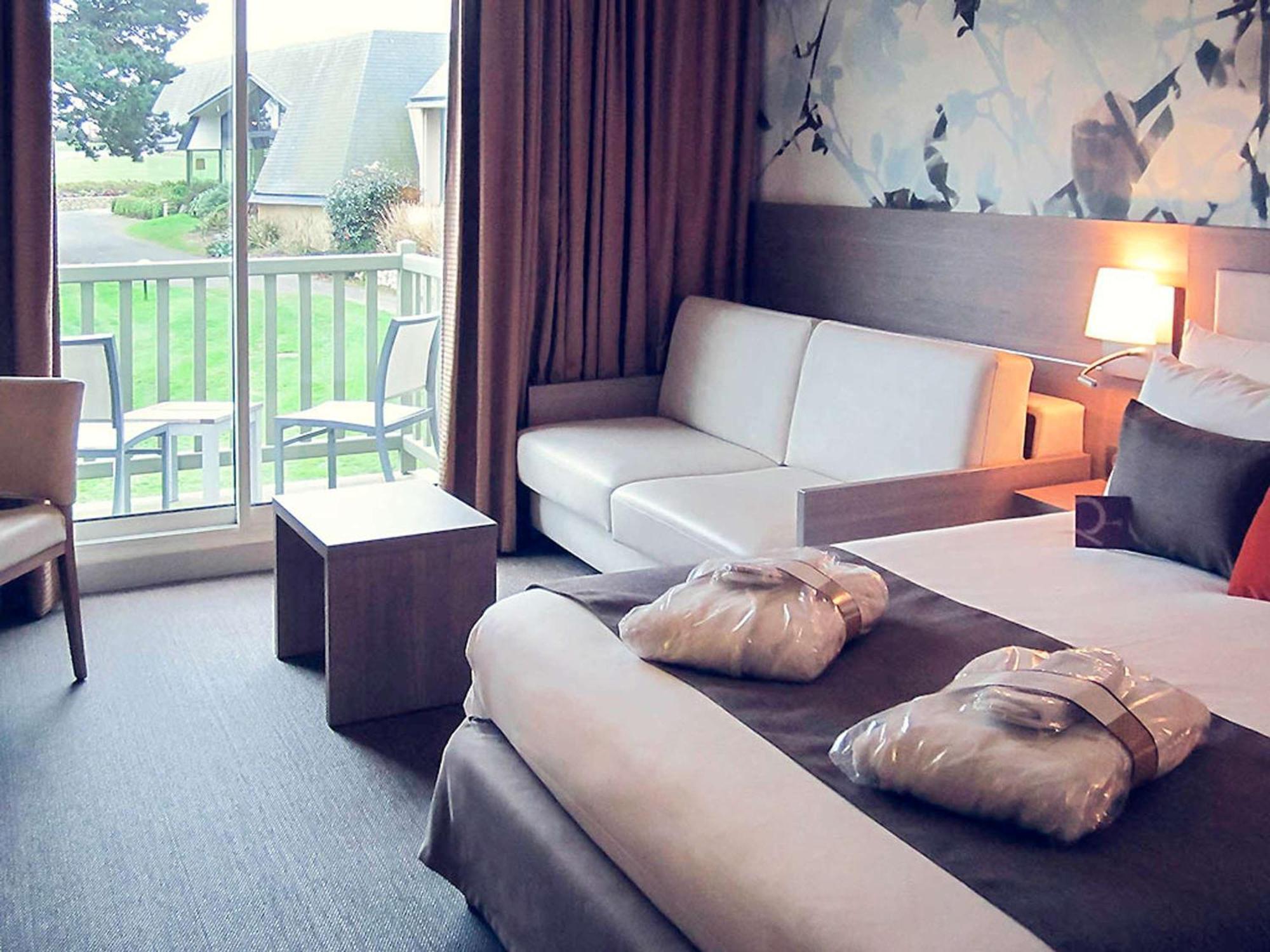 Mercure Bayeux Omaha Beach Port-en-Bessin-Huppain Bagian luar foto